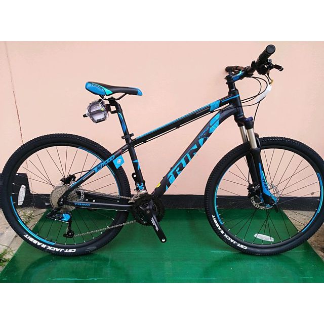 ใหม่จักรยานเสือภูเขาTRINX รุ่น M1000eสีน้ำเงินสวย