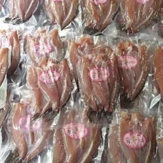 ปลาช่อนแม่ลาแดดเดียว แท้ๆจากสิงห์บุรี ขนาด1กิโลกรัม