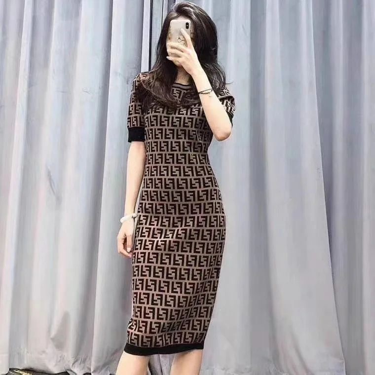 ใหม่ขนาดใหญ่คู่ ฉ จดหมายบางถักเสื้อสวมหัวกระเป๋าก้นชุดบาง