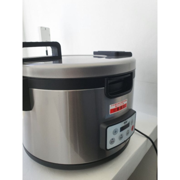 Osama หม้อหุงข้าวพร้อมอุ่นไฟฟ้า JH-8290 (8.2 ลิตร)