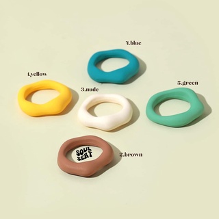 แหวนเรซิ่นหลากสี Colorful acrylic ring