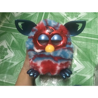 Furby  สีฟ้าส้มขาว ลายรูปเฟอร์บี้สลับกับดอกไม้สวยอยู่ตรงพุงน้องพอดี มือสอง***