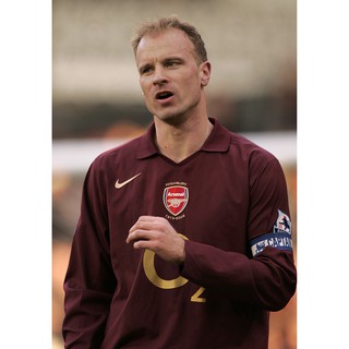 โปสเตอร์ เดนนิส เบิร์กแคมป์ Dennis Bergkamp อาร์เซนอล Arsenal The Gunner วอลเปเปอร์ poster ฟุตบอล Football โปสเตอร์ฟุตบอ