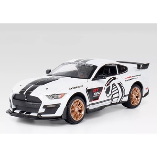 โมเดลรถเหล็กFord Shelby GT500 สเกล1:24 มีเสียงและมีไฟรายละเอียดสวยประตูข้างฝากระโปรงหน้าท้ายเปิดปิดได้เป็นโมเดลตั้งโชว์