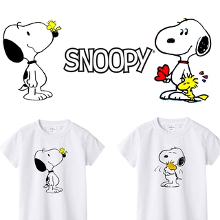 เสื้อยืดแขนสั้น พิมพ์ลายการ์ตูน Snoopy แฟชั่นสําหรับเด็กผู้ชาย และเด็กผู้หญิง