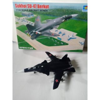 โมเดลเครื่องบิน Su-47 สเกล 1/144