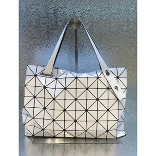 (พร้อมส่ง)*New*Bao Bao ISSEY MIYAKE Carton