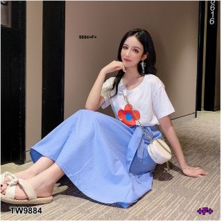 &lt;TW9884&gt;Set 2 ชิ้น เสื้อยืดแขนสั้น สกรีนดอกไม้สีแดง มาพร้แมกระโปรงยาว ทรงสวิง เอวยืดสม็อคหลัง เย็บสายผูกข้างเอว