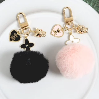 Ins ใหม่ Kawaii Love Bear สีชมพู สีดํา ปอมปอม พวงกุญแจผู้หญิง พวงกุญแจรถ พวงกุญแจ จี้ ของขวัญ อุปกรณ์เสริม