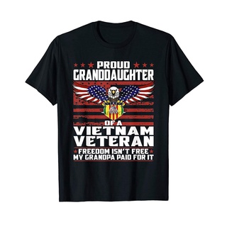 เสื้อยืดโอเวอร์ไซส์เสื้อยืด พิมพ์ลายการ์ตูนอนิเมะ Freedom IsnT Free Proud Granddaughter Of A Vietnam Veteran แบบเรียบง่