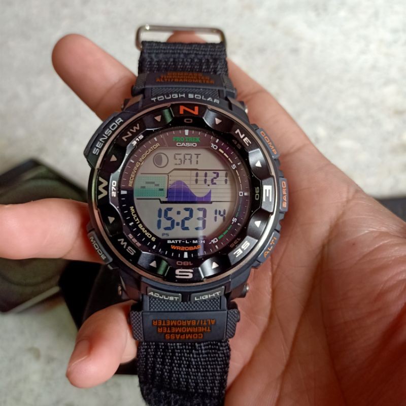 カシオ CASIO PRO TREK/PRW-2500 ソーラー腕時計 デジタル