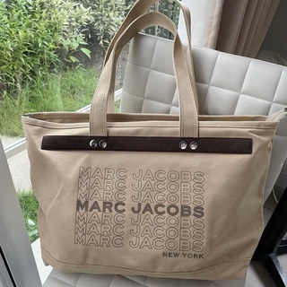 (ผ่อน0%) กระเป๋าผ้า Marc Jacobs Oat Canvas Medium Tote Spanish Moss Wingman ขนาด 16 นิ้ว