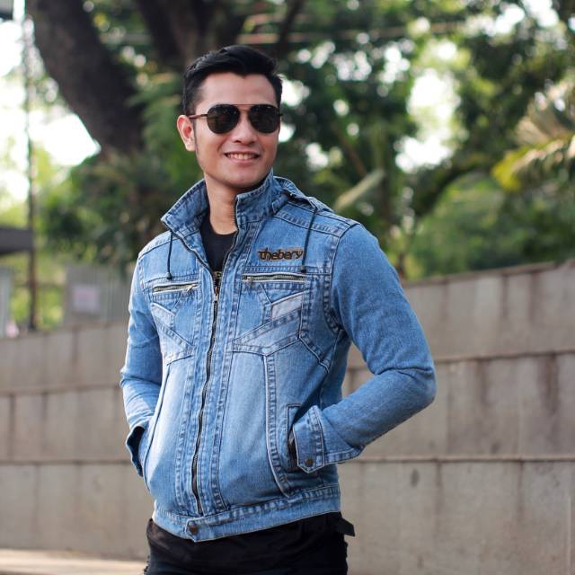 THE BERRY SCRUB HODIE JEANS JACKET - CASH ON DELIVERY JEANS JACKET - NEW HODIE JEANS JACKET