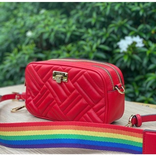 🎀 (สด-ผ่อน) กระเป๋าสะพาย 8 นิ้ว 2 ซิป สีแดง 35T9GW1M1T Michael Kors Rainbow Peyton Small Camera Bag