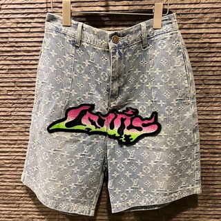 LOUIS VUITTON X VIRGIL ABLOH BAGGY BLUE MONOGRAM &amp; PINK GRAFFITI LOGO DENIM JEANS กางเกงยีนส์ขาสั้น ทรงแบกกี้ หลุยส์