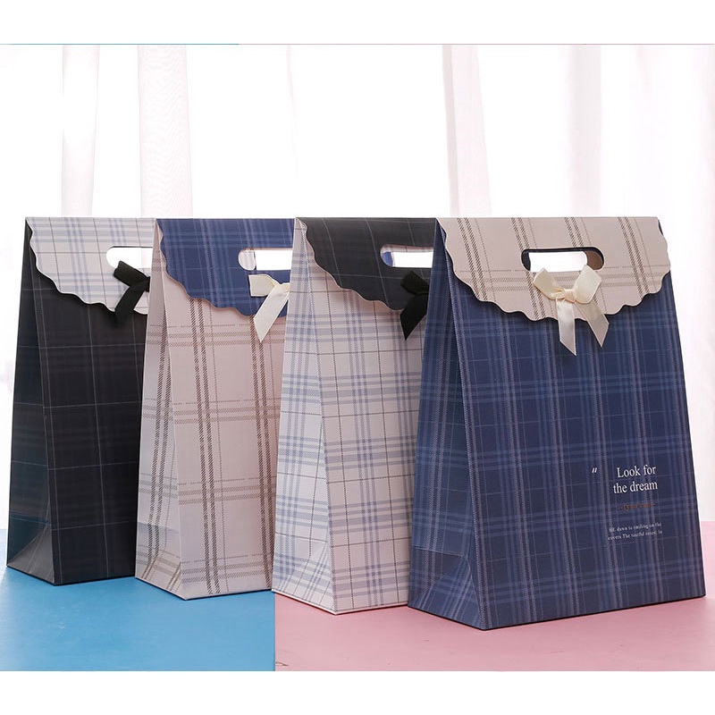 BAG ถุงของขวัญ ถุงกระดาษ ถุงกระดาษใส่ของขวัญ กล่องของขวัญทรงกระเป๋า