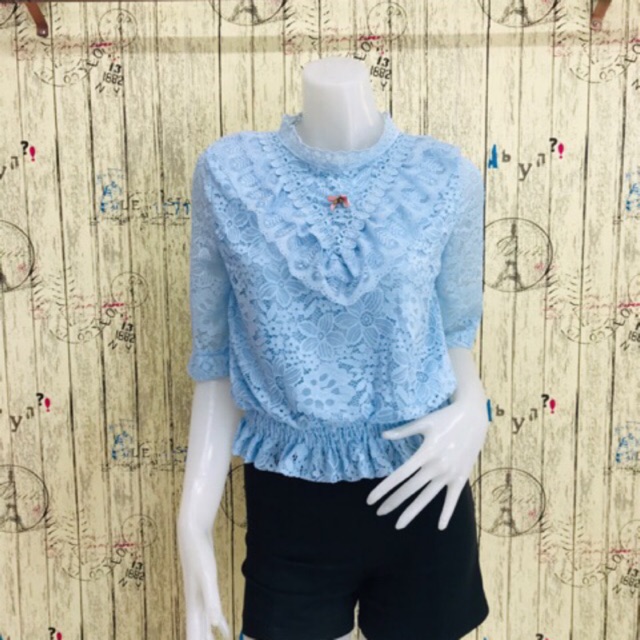 **เสื้อลูกไม้ทั้งตัว #รุ่นคอวี แขนสามส่วน มีอก 36 กับ 40 นิ้ว