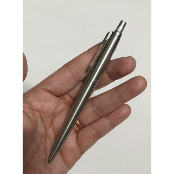 ปากกา Parker Made in USA มือสองแท้จากญี่ปุ่น ด้ามสีเงินสวย