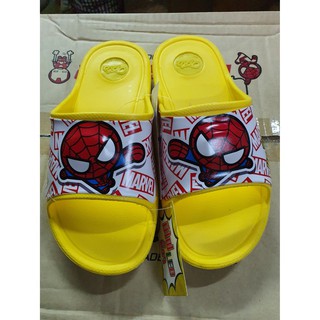 โละ!! รองเท้าพื้นหนา แบบสวม Marvel Captain America Spiderman Ironman มีไฟ