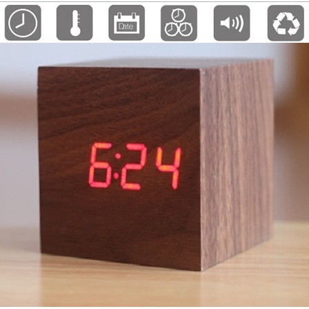 Wood Clock Cubic"
