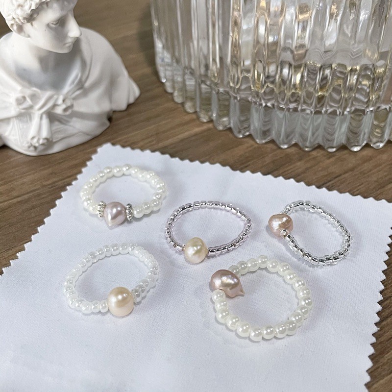 แหวนไข่มุกแท้ สลับลูกปัดสีเงิน/สีทอง เอ็นยืด แหวนมุกแท้ Genuine Pearl Gold Silver Bead Elastic Ring