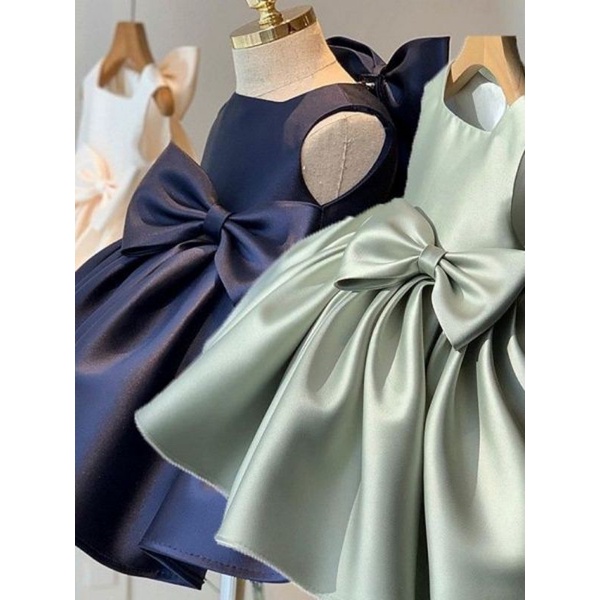 ชุดเจ้าสาวขนาดเล็ก FREE RIBBON AND HEADBAND