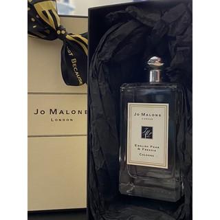 English pear ขวด Sephora  กล่องถุงโบว์  2000฿Malone  Perfume by Jo Malone, Follow the mystical enchantment of life under