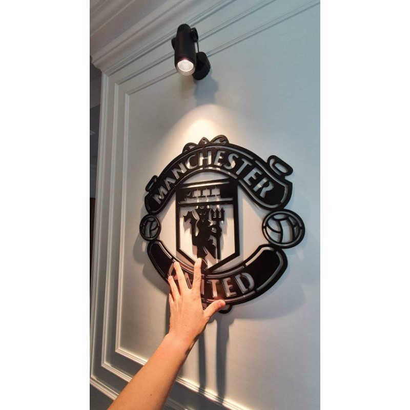 ป้าย Logo Manchester united แมนยู แถมกาวสองหน้า ติดตั้งง่าย