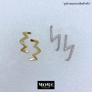 Zig Zag Earrings ต่างหูลายสายฟ้า ก้านเงินแท้ ประดับเพชรสังเคราะห์ สีเงิน/สีทอง