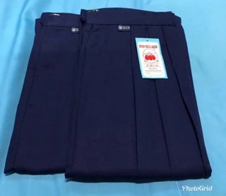 กระโปรงนักเรียน สีกรมอ่อน 6 จีบ (ประถม) ผ้าดีวาย (ผ้ามัน) ตราละมุด