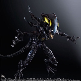 PlayArts เปลี่ยน Alien Colonial Team Alien Warrior VS Vomiter Movable Boxed Figure Gift