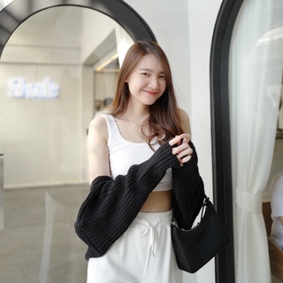 COZY CARDIGAN - BLACK เสื้อคลุมคาร์ดิแกนสีดำ