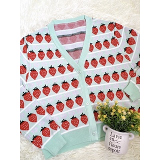 🍓เสื้อไหมพรมทอลายสตรอเบอร์รี่🍓