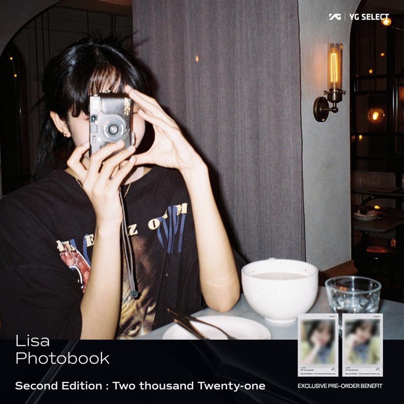 [PRE-ORDER] LISA PHOTOBOOK [0327] SECONE EDITION