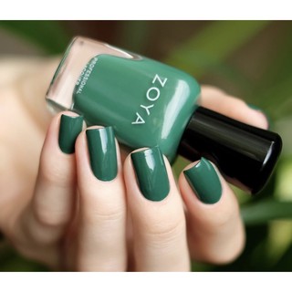 พร้อมส่ง ยาทาเล็บ Zoya Wyatt  เขียวเข้มสด เขียวตื่นเลย ทางแบรนด์เรียกว่าเขียว racing green ทาแล้ววิ่งแข่งชนะหรือยังไง