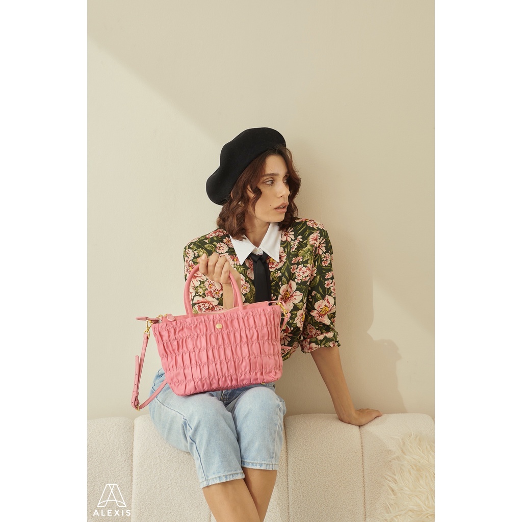 Only Me in Baby Pink : กระเป๋าถือสะพายข้างสีชมพู ALEXIS Only Me Collection