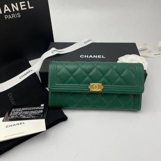 Chanel wallet ใบยาว สีเขียวเข้ม Grade vip Size 19 cm  อปก. fullboxset