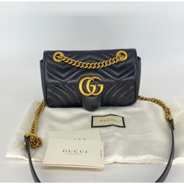 Used in very good condition Gucci marmont 22 cm. Y.19