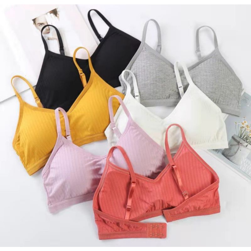 A11 บราตะขอหลัง มีฟองน้ำ สายปรับได้ ฟรีไซค์ 32-38