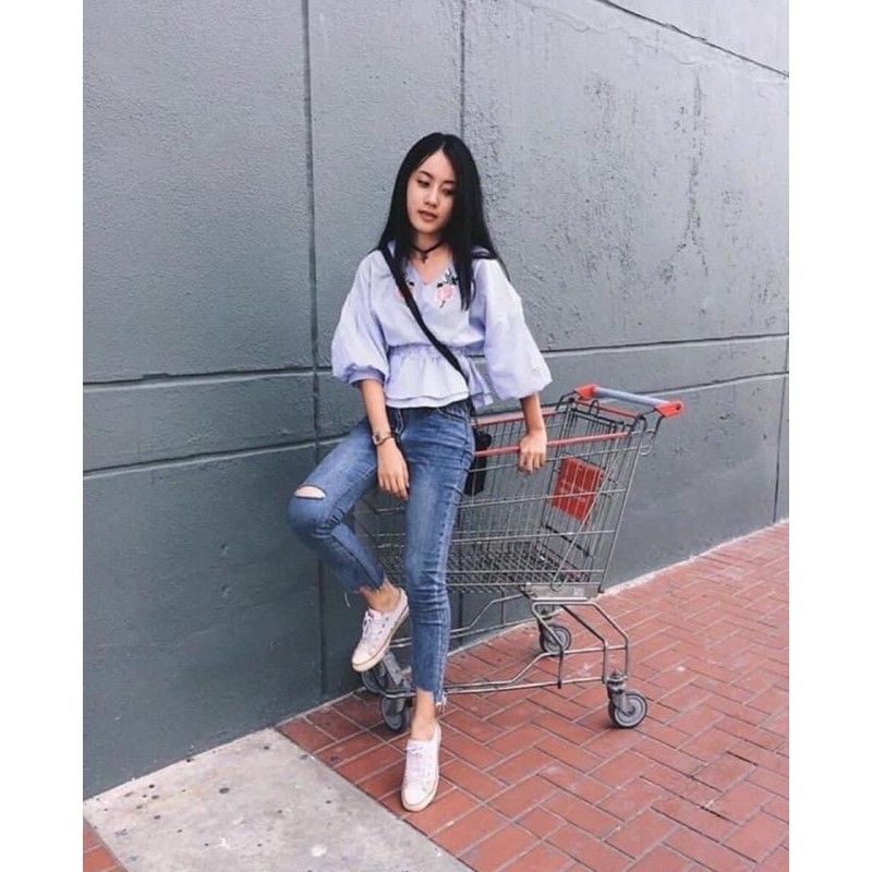 กางเกงยีนส์ ยี่ห้อ wow