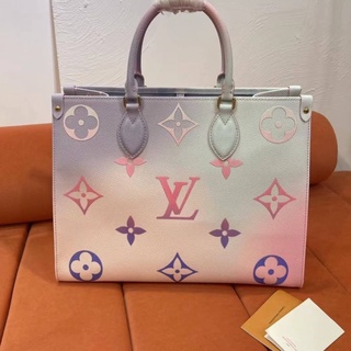 LOUIS VUITTON GEANT ON THE กระเป๋าถือ สะพายไหล่ทรง Shopping bag (vip)