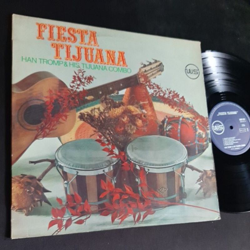 แผ่นเสียง 12 นิ้วเพลงบรรเลง ทำนอง สนุกครื้นเครง ชุด Fiesta  Tijuana Combo ทดลองฟังได้ครับ