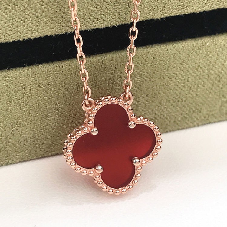 โคลเวอร์สี่ใบVan Cleef & Arpelsสร้อยข้อมือ Van Cleef & Arpels