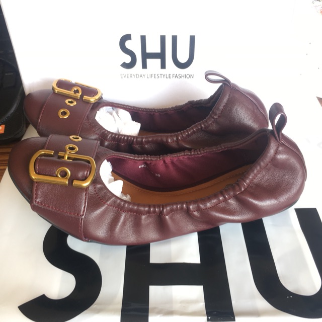 SHU รองเท้าคัทชู สีน้ำตาลเข้ม มือ 1