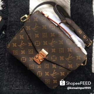 Louis Vuitton Pochette Metis Monogram Bag