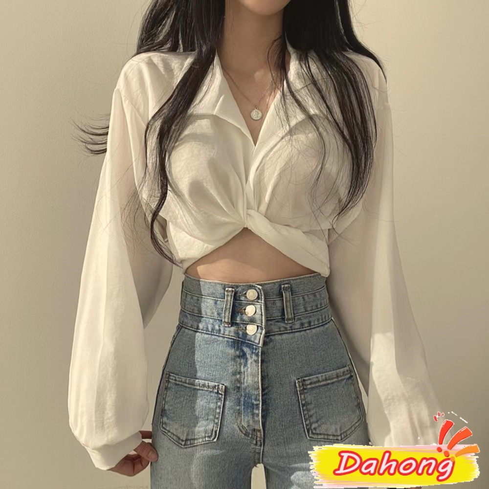 Dahong พร้อมส่ง เสื้อเชิ้ตแขนยาวสีขาว blouse women เสื้อแฟชั่น เสื้อแขนพองผู้หญิง เซ็กซี่ 2สี W201