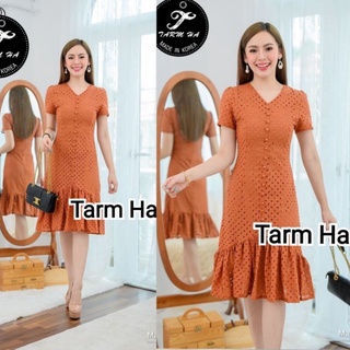 สวยขับผิว!!! S-L Mini Dress เดรสสีส้มอิฐผ้าฉลุลายแต่งกระดุมหน้า งานป้าย Tarm ha