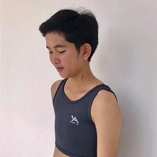 เสื้อกล้ามทอมครึ่งตัว