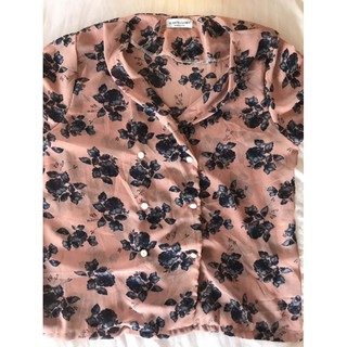 เสื้อชีฟอง แขนสั้น ลายดอกสีคุมโทน ใส่เที่ยว ใส่ทำงาน