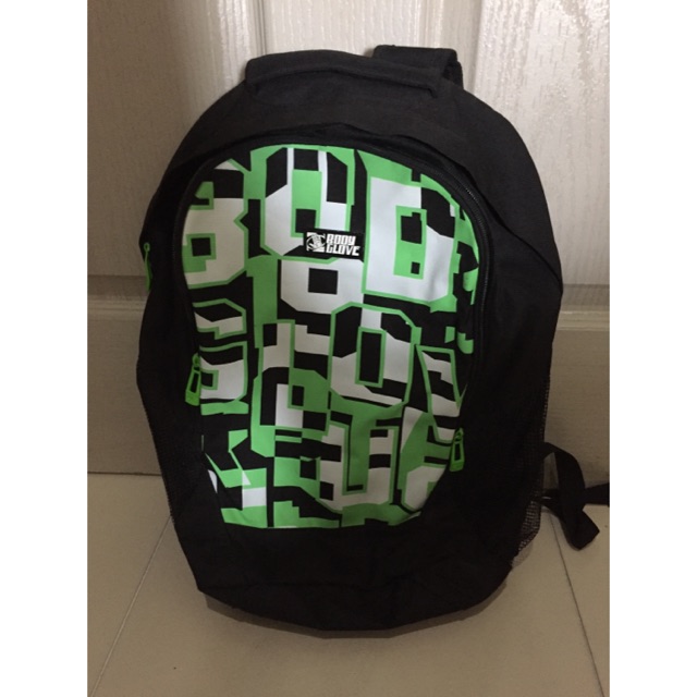 กระเป๋าเป้ Body Grove มีช่องใส่โน๊ตบุ้ค